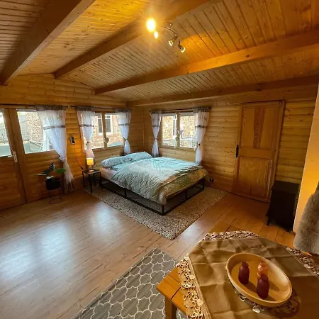 Holiday home Holzhaeuschen Nideggen